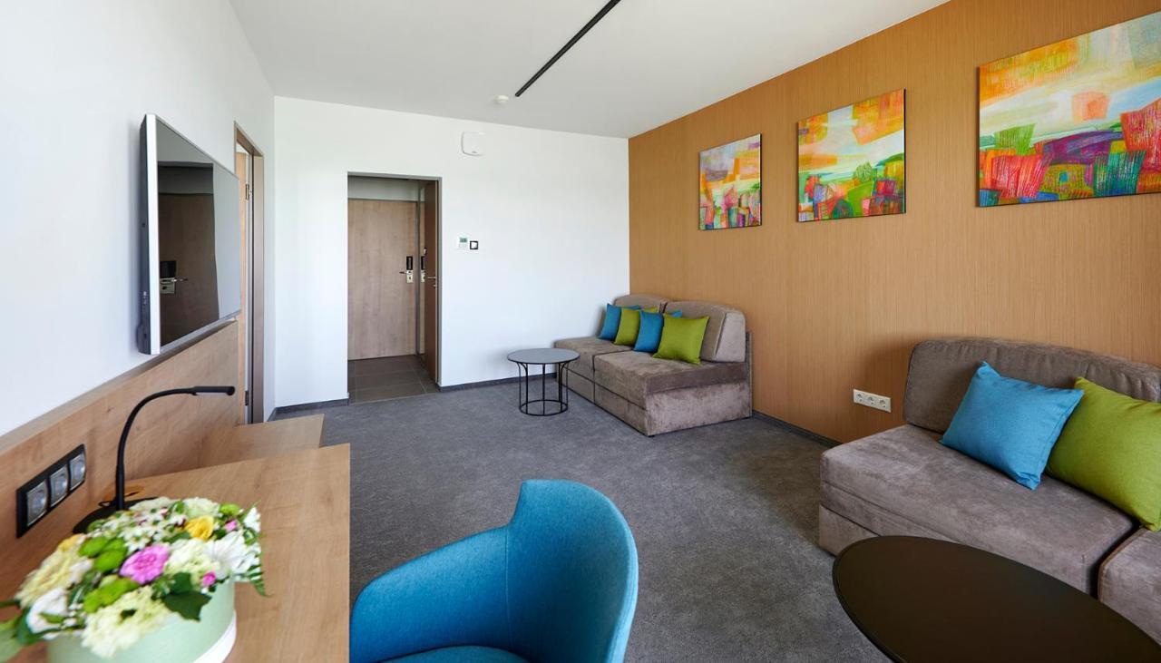 Hotel Otp Balatonszemes Exterior photo
