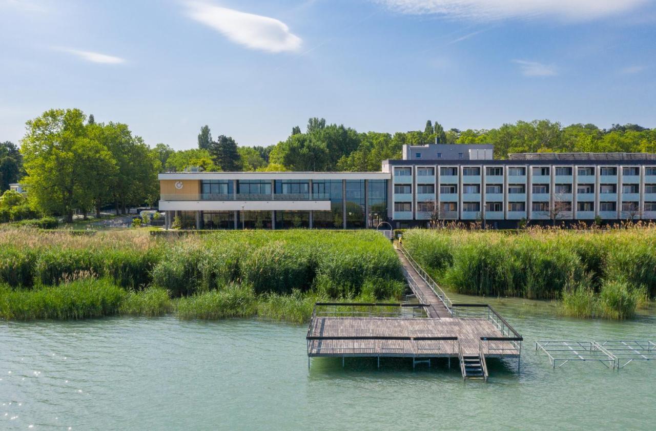 Hotel Otp Balatonszemes Exterior photo